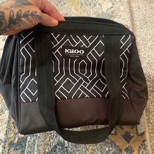Igloo lunch cooler